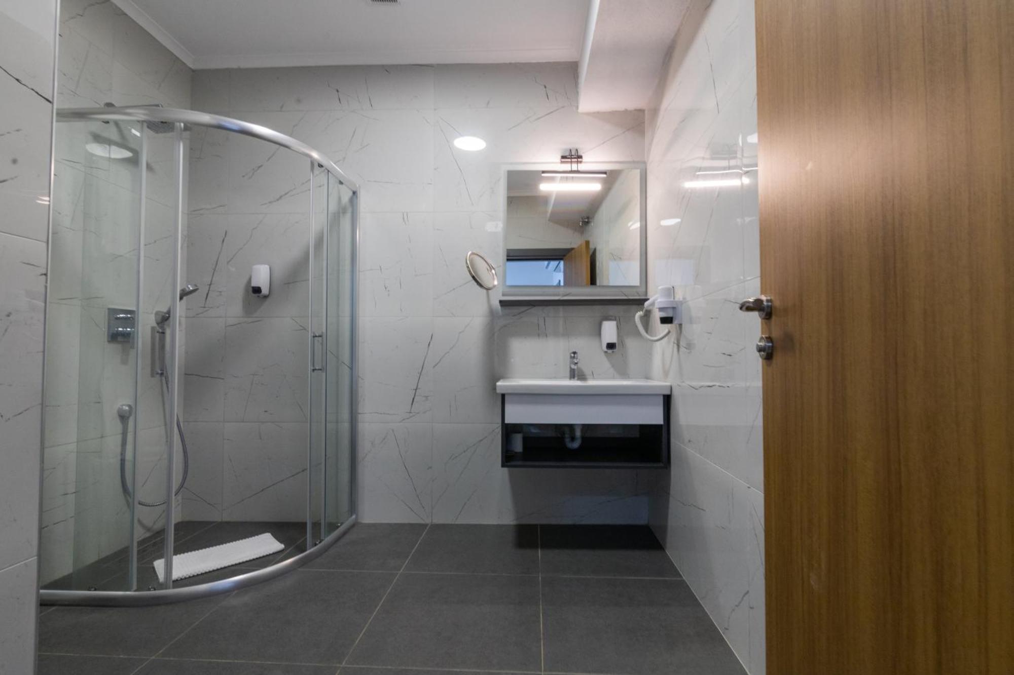 Fevzi Hoca Otel Trabzon Luaran gambar